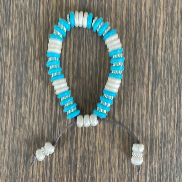 HAND CRAFTED BRACELET Boho Turquoise and White Howlite Sliding Cord Closure - Picture 8 of 13